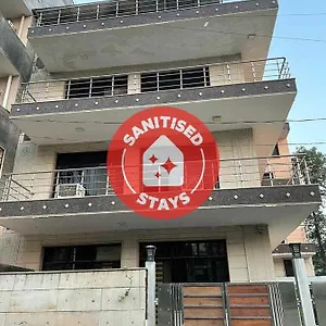 Oyo White House Tower Gurgaon